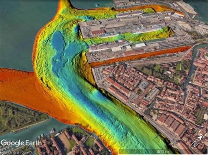 How Deep Are The Canals Of Venice
