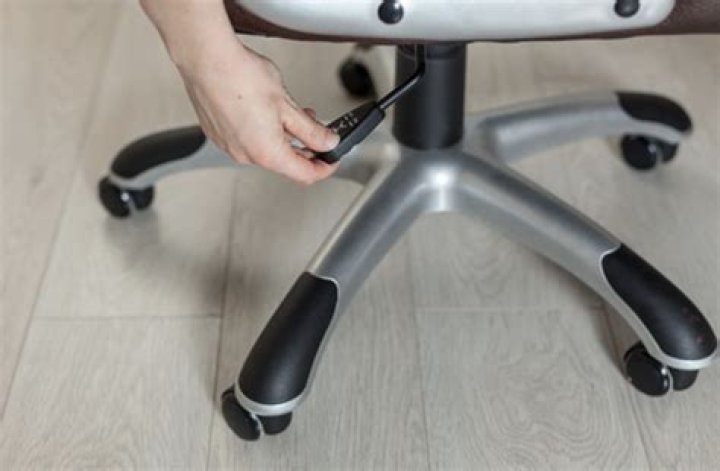 How To Fix A Computer Chair That Won’t Stay Up