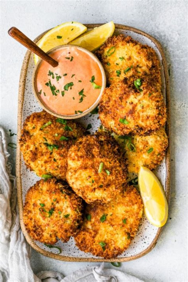 Question: How Long Can I Keep Fish Cakes In The Fridge