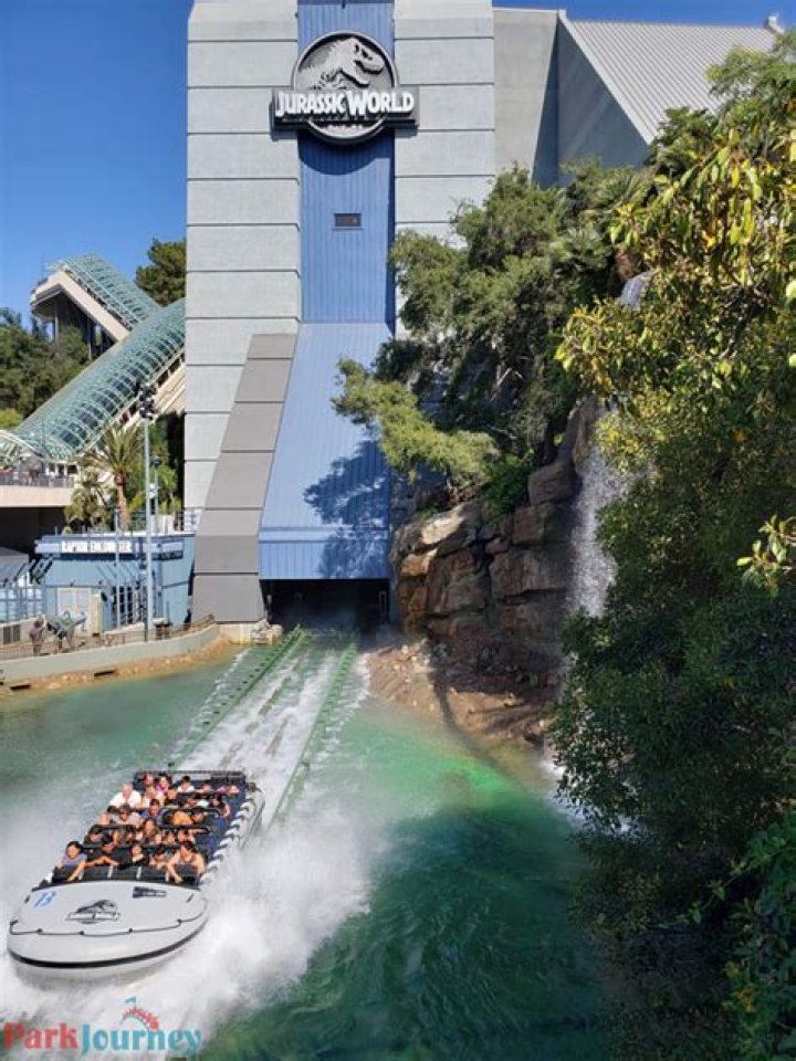 Question: How Tall Is The Jurassic Park Drop