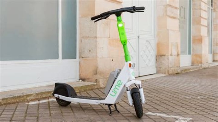 Quick Answer: How Fast Do Lime E Scooter Bikes Go