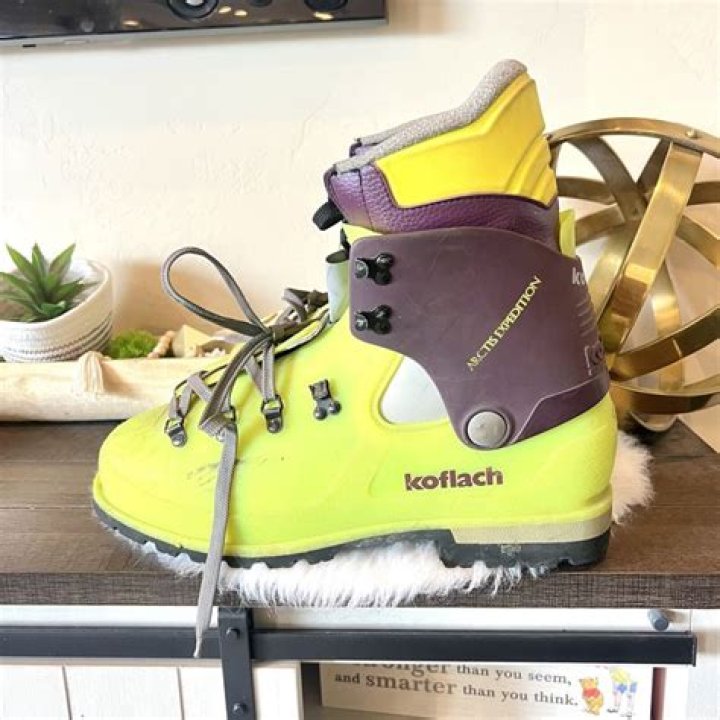 Quick Answer: Who Is Green Boots