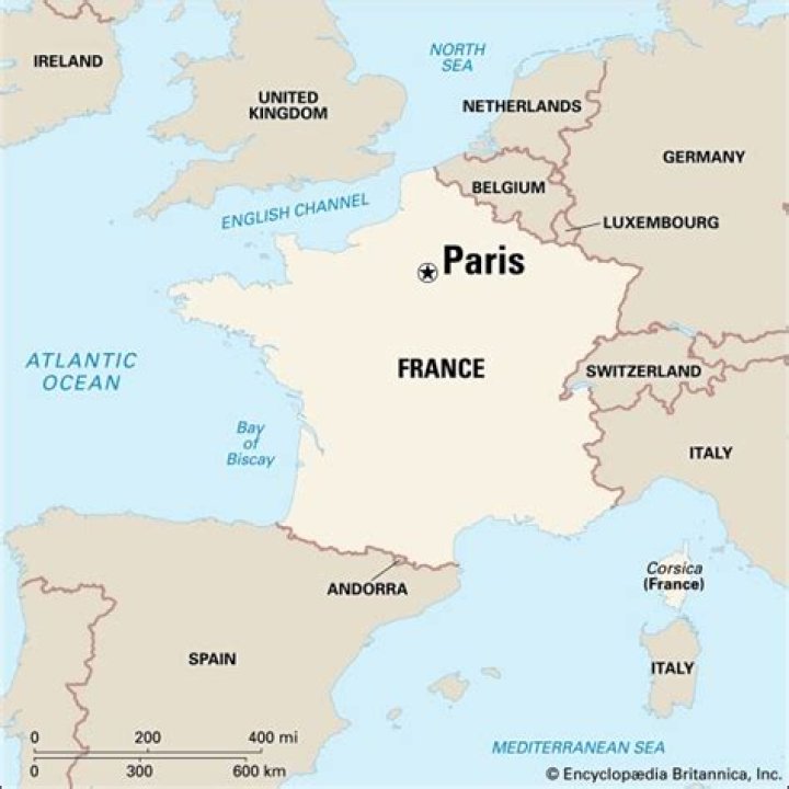 What Country Is Paris France Located
