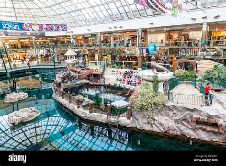 Where Is The Largest Mall In North America